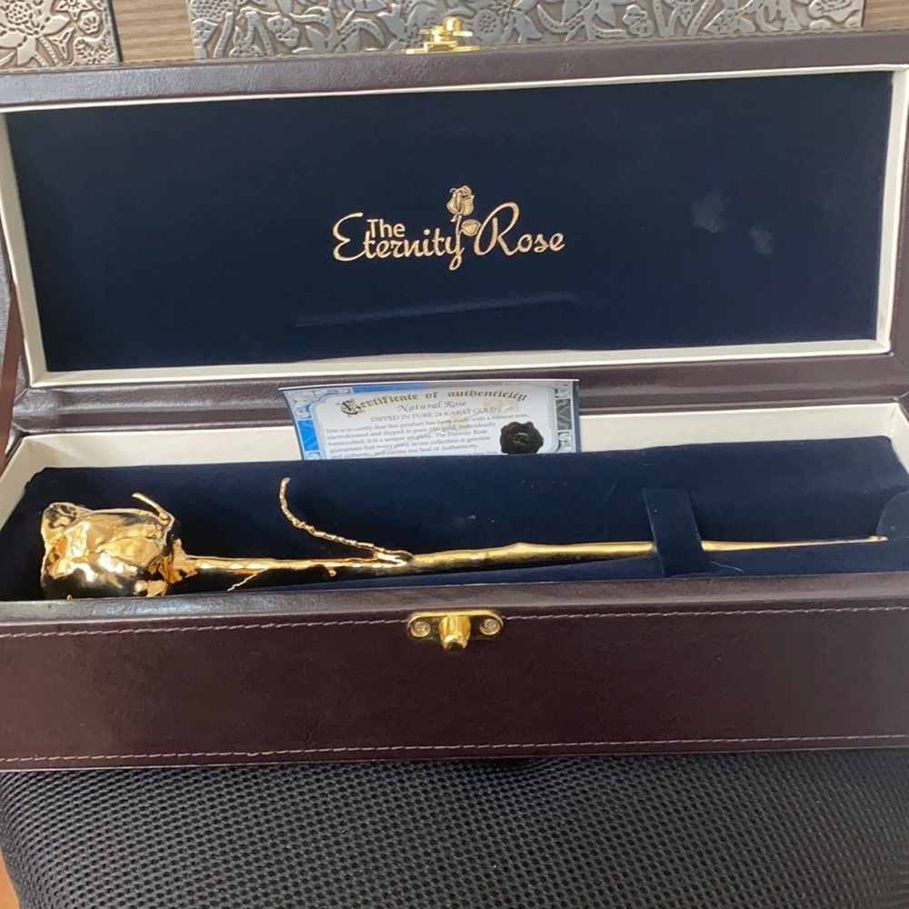 Eternity Rose